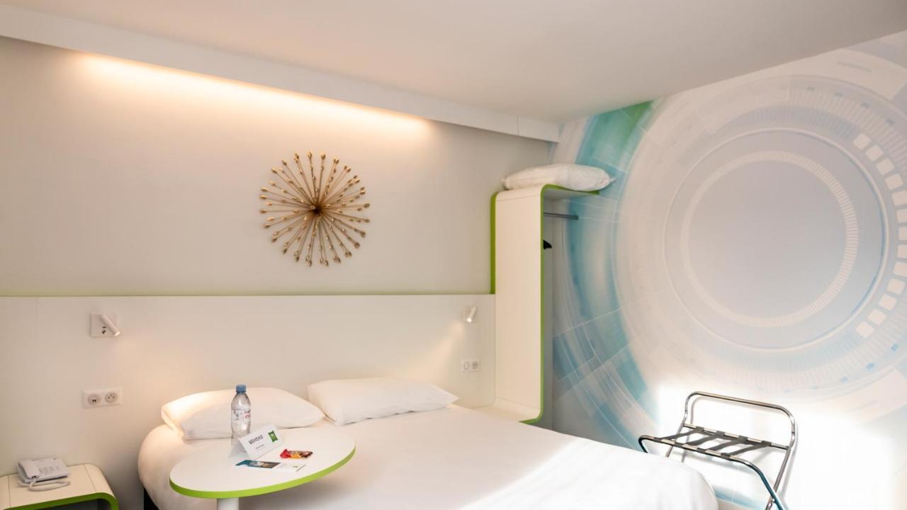 Ibis Styles Fougeres Hotel Beauce ภายนอก รูปภาพ
